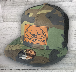 HD Big Buck - Flat Bill - Leather Patch - camo New Era® Standard Fit Snapback Trucker Cap